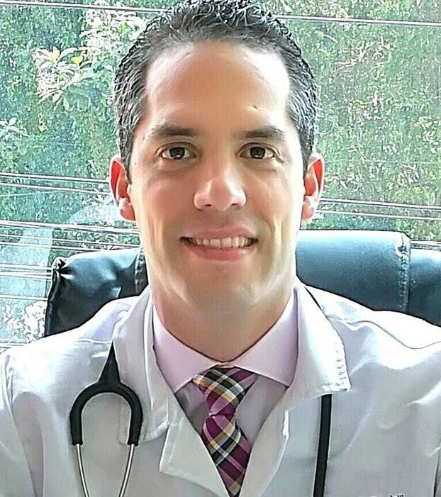 Médico Cirujano vascular Manuel Lopez